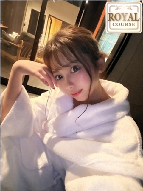 【えれな】小柄な美乳GAL5