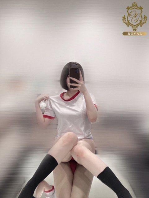 【もも】激カワ色白ロリ嬢5